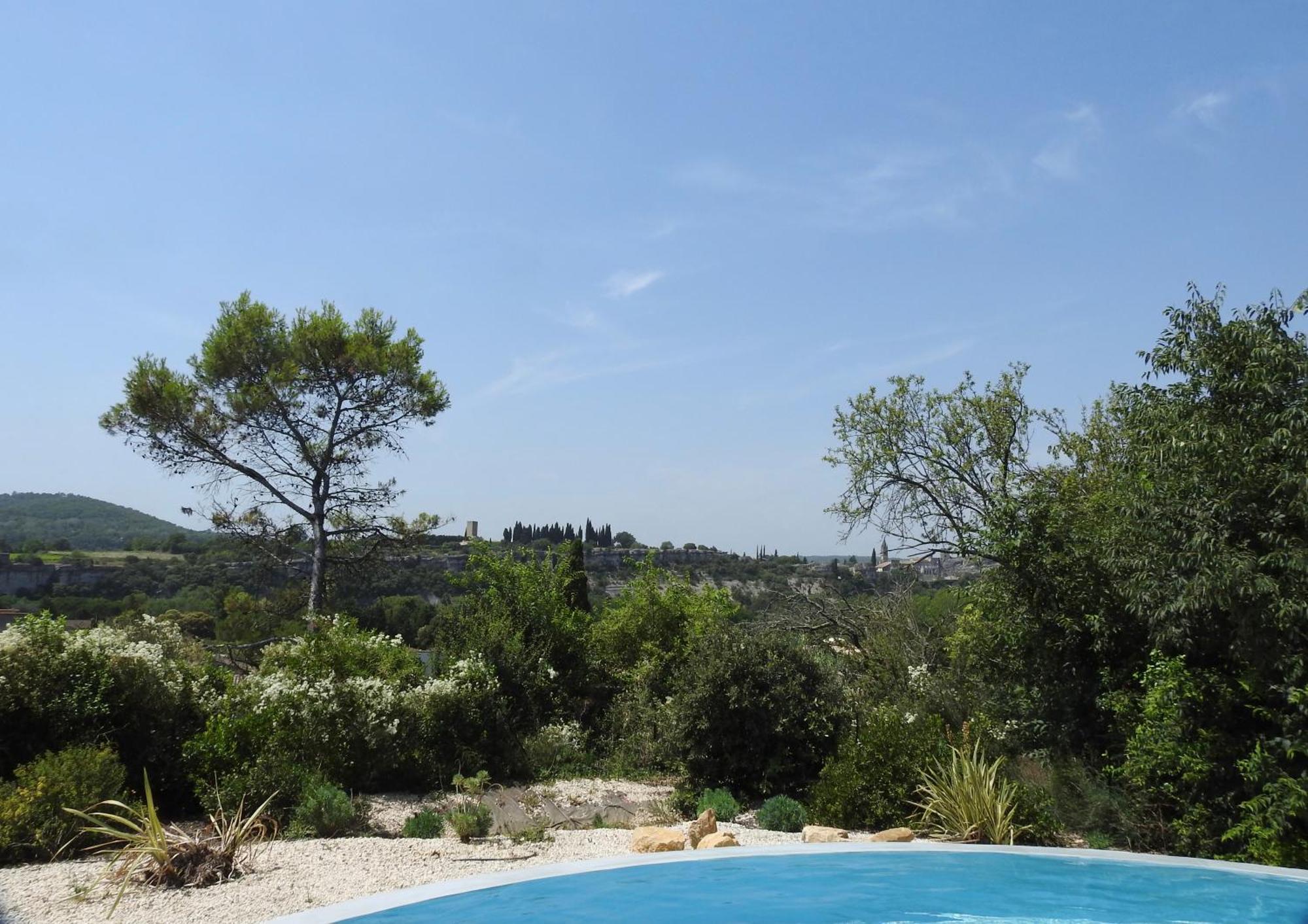 Superbe Appartement Dans Residence Avec Piscine Saint-Martin-d'Ardeche Exterior photo